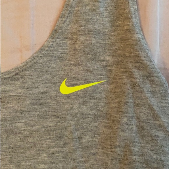 NIKE DRIFIT OPEN BACK TANK - Picture 4 of 6